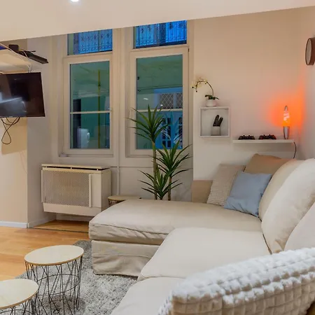 Full Equipment Designed Apartment In The Heart Of Budapest For 4 People Buitenkant foto