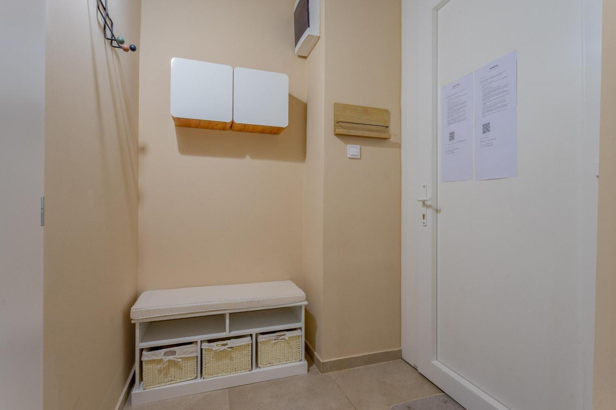 Full Equipment Designed In The Heart Of For 4 People Appartement